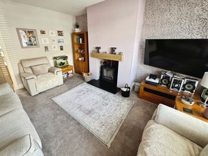 Lounge- click for photo gallery